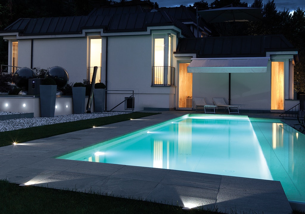Ares Outdoor by Flos Rho külétri süllyesztett beépíthető LED lámpa, medence megvilágítás, kertvilágítás