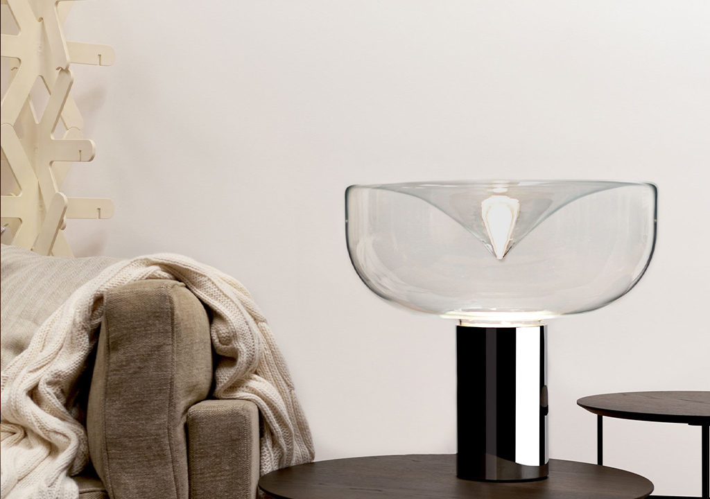 Leucos Aella egyedi design üveg asztali lámpa, letisztult, minimalista stílusú üveg burával